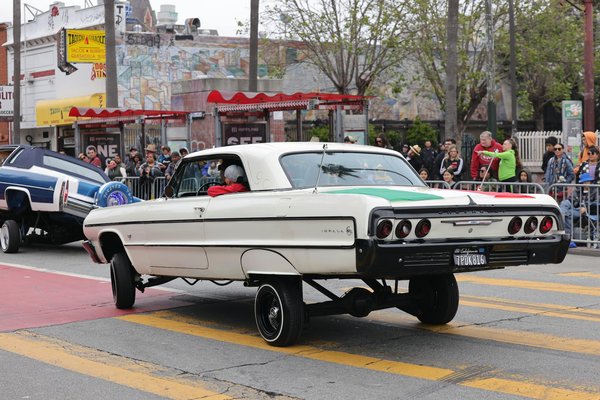 Mastering suspension adjustments: achieve exceptional handling on wet uk roads